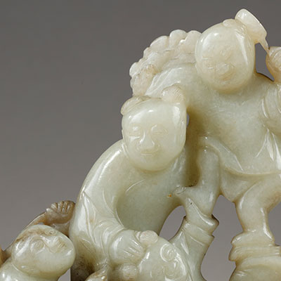 Group of acrobatic children  in white and grey  nephrite jade - 2