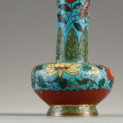Touhu arrow vase in bronze and cloisonné enamels - 2